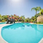 Vivi Homes - Boho Sunrise Alminar Pool, Garden & Terrace דירה *