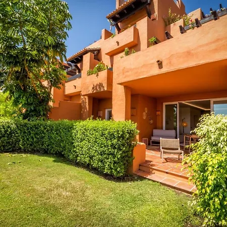 Vivi Homes - Boho Sunrise Alminar Pool, Garden & Terrace מארבלה