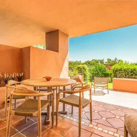 Vivi Homes - Boho Sunrise Alminar Pool, Garden & Terrace Apartman Marbella