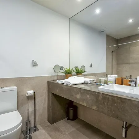 Vivi Homes - Boho Sunrise Alminar Pool, Garden & Terrace Apartman