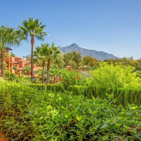 Apartment Vivi Homes - Boho Sunrise Alminar Pool, Garden & Terrace Marbella