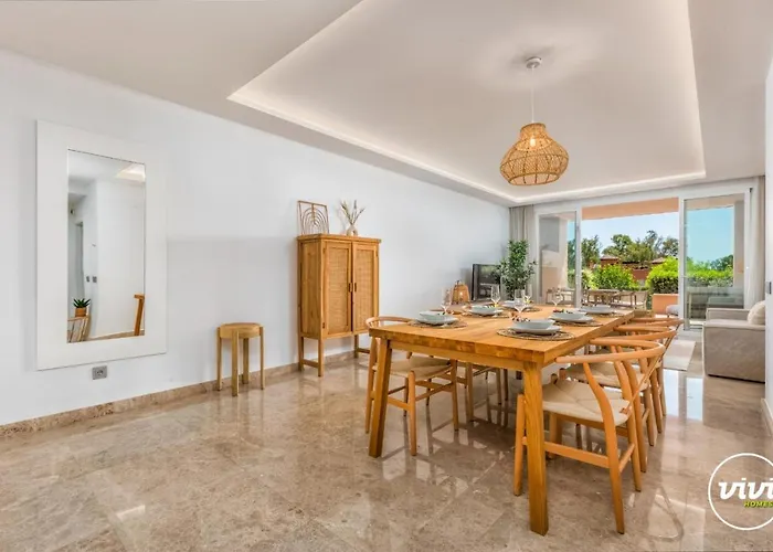 Vivi Homes - Boho Sunrise Alminar Pool, Garden & Terrace 아파트 *