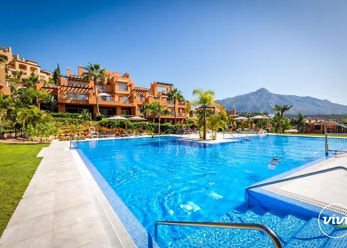 Vivi Homes - Boho Sunrise Alminar Pool, Garden & Terrace
