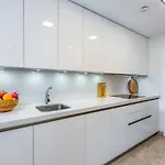 Vivi Homes - Boho Sunrise Alminar Pool, Garden & Terrace Lejlighed *