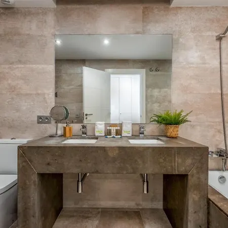 Διαμέρισμα Vivi Homes - Boho Sunrise Alminar Pool, Garden & Terrace Μαρμπέλλα