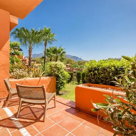 Vivi Homes - Boho Sunrise Alminar Pool, Garden & Terrace