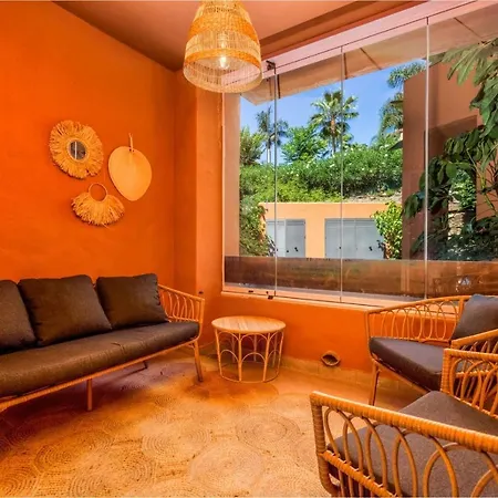 Vivi Homes - Boho Sunrise Alminar Pool, Garden & Terrace * Μαρμπέλλα