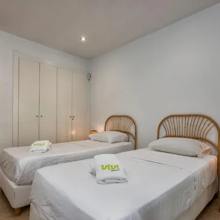 Vivi Homes - Boho Sunrise Alminar Pool, Garden & Terrace